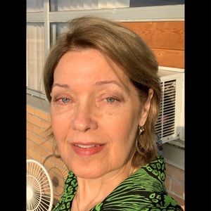 Meet your Posher, Lynda